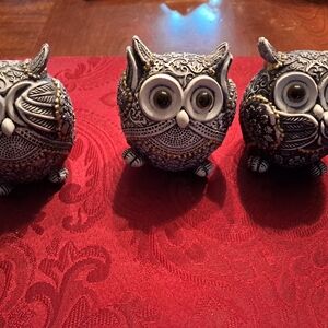 Decorative Owl Figurines in Black and Silver